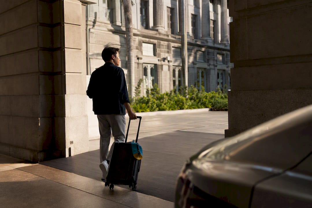 Step free and door to door transport to National Gallery Singapore